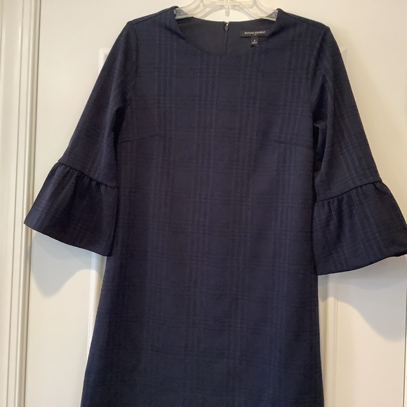 Banana Republic Blue and Black Plaid Dress Size Small 3/4 Bell Sleeves - Picture 2 of 12